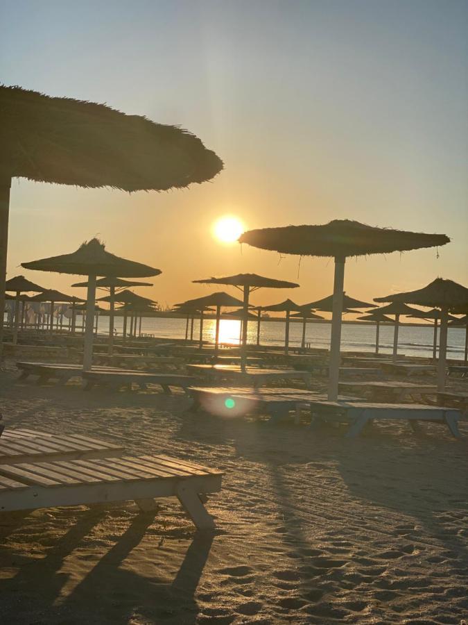 Vila La Mer Mamaia Nord นาโวดาริ ภายนอก รูปภาพ
